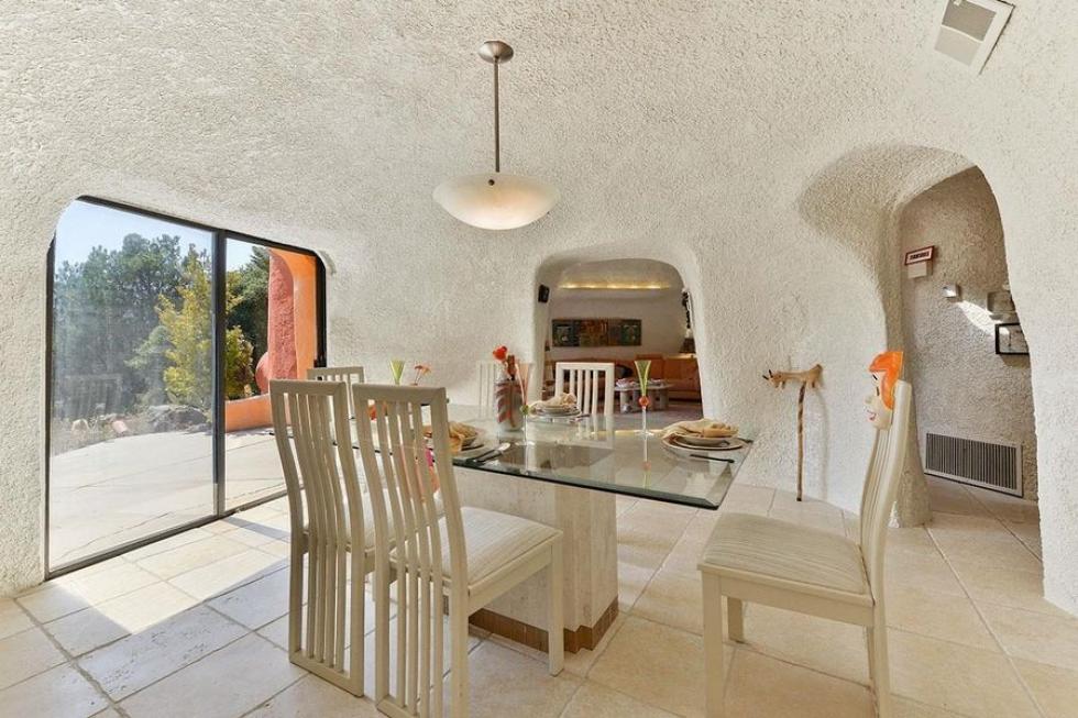flintstone house for sale in california