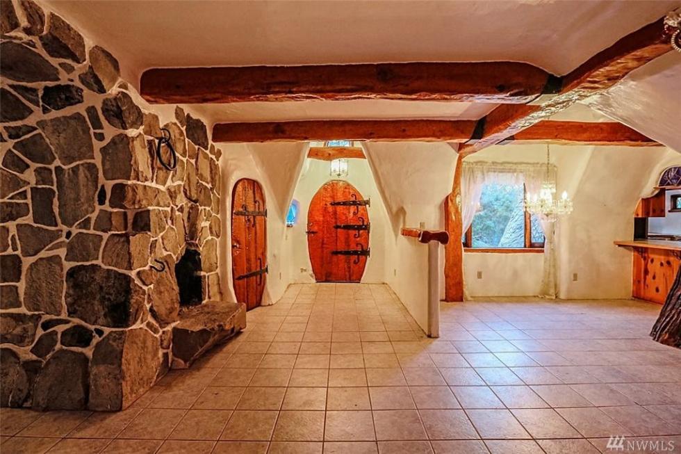 Snow White S Cottage For Sale Top Ten Real Estate Deals
