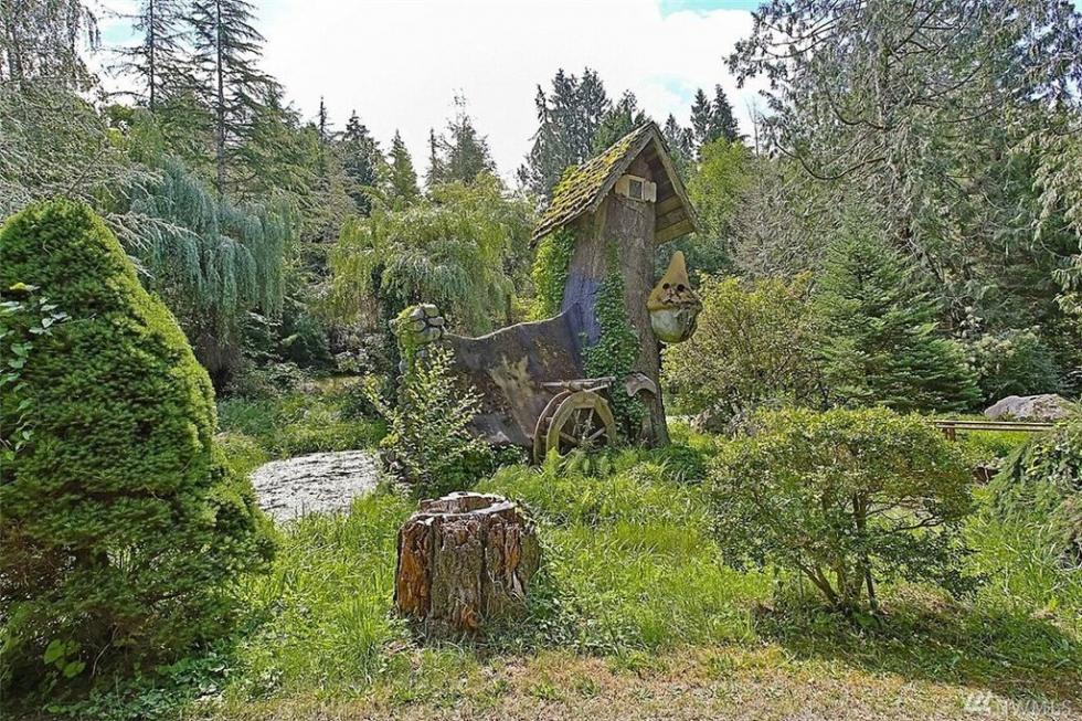 Snow White S Cottage For Sale Top Ten Real Estate Deals