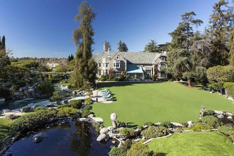 Hugh Hefner S Playboy Mansion Top Ten Real Estate Deals