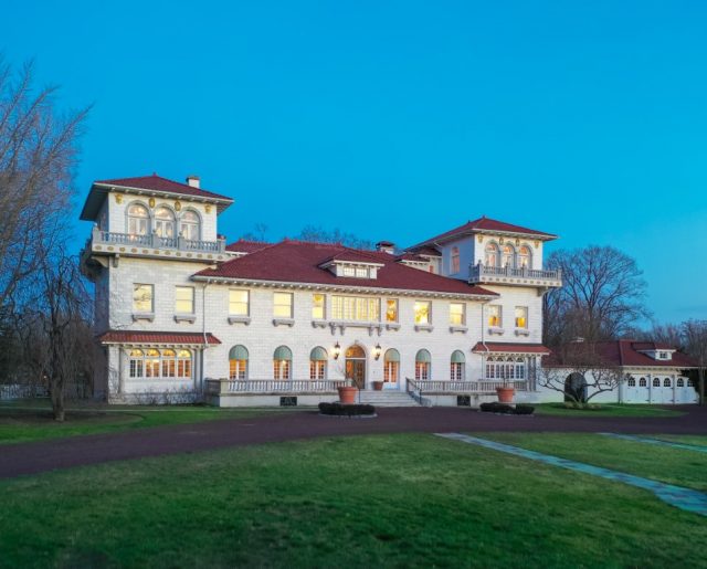 Alicia Keys Buys America’s Coolest Home! Top Ten Real Estate Deals