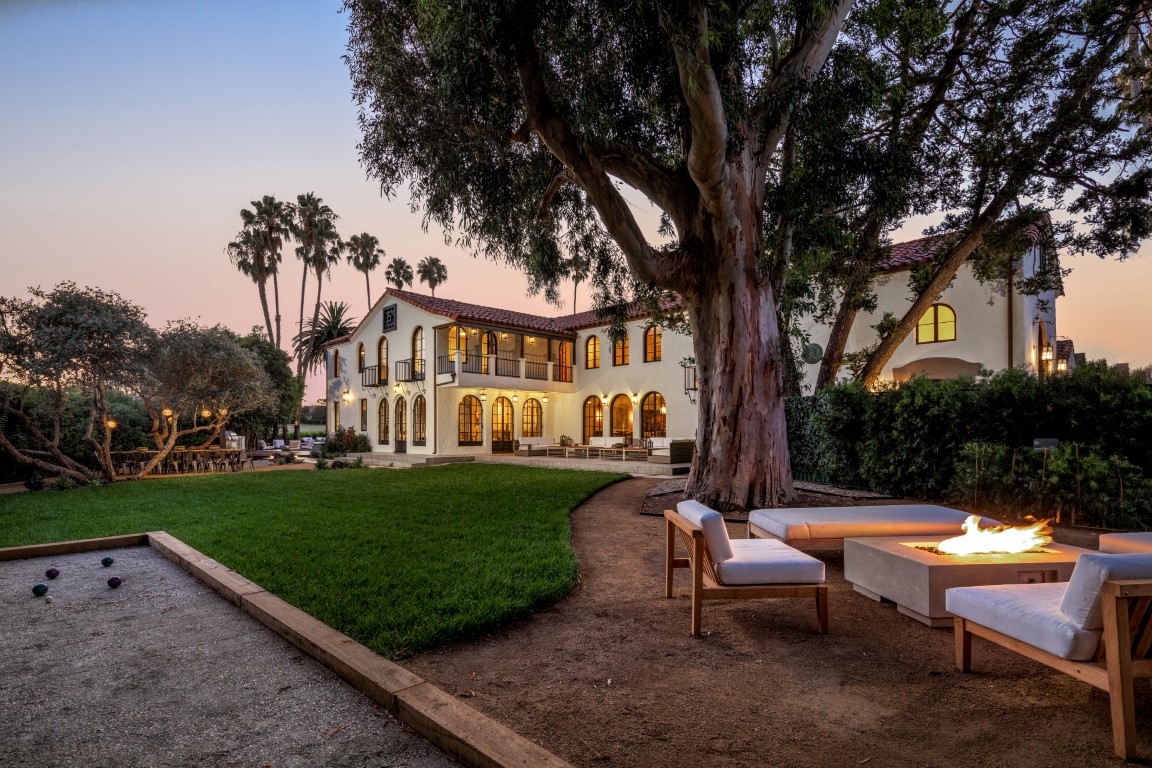 Kim Basinger’s “L.A. Confidential” Home!