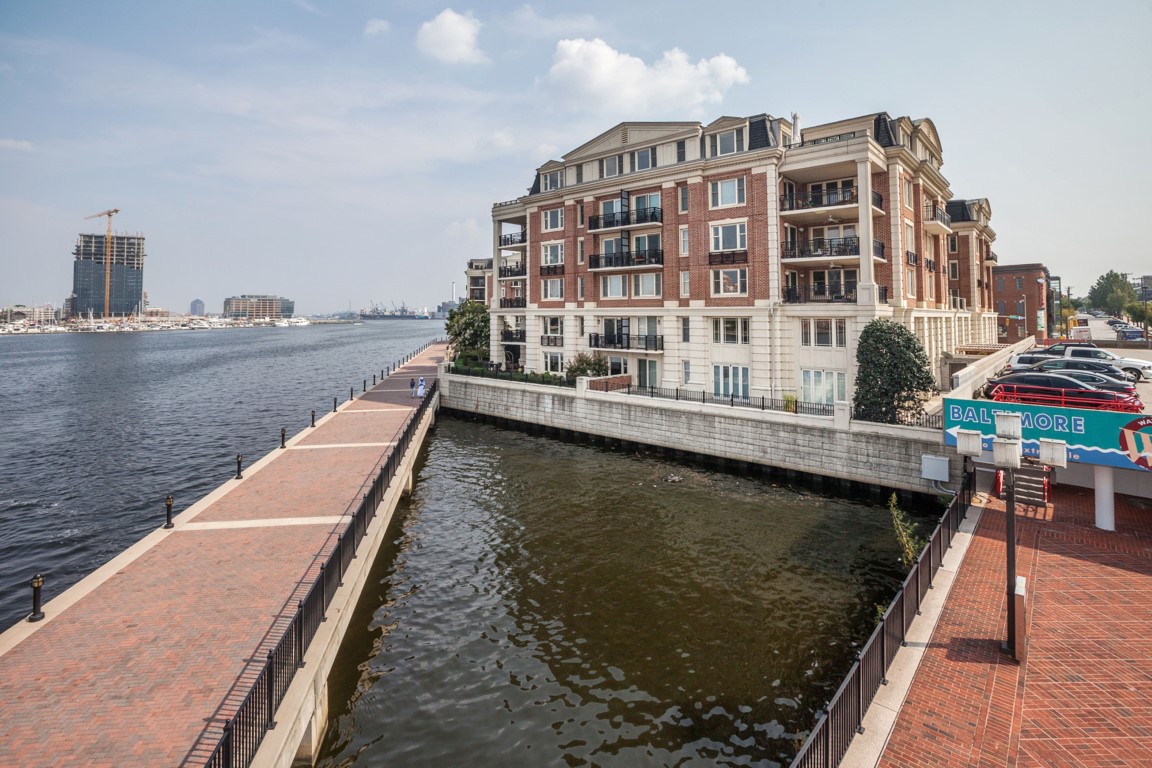 Tom Clancy’s Ritz-Carlton Triple Penthouse Going to Auction!